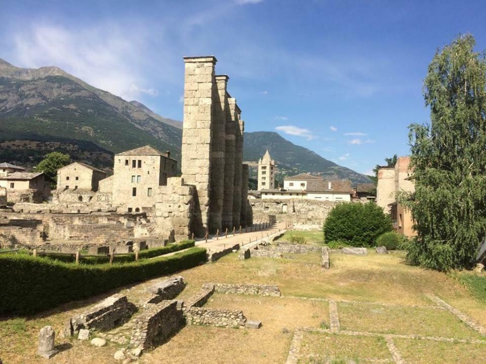 Al Teatro Romano - Cir 0343 Aosta Exterior photo