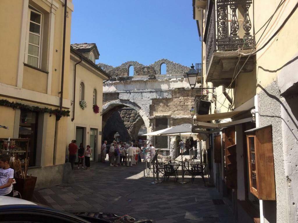 Al Teatro Romano - Cir 0343 Aosta Exterior photo